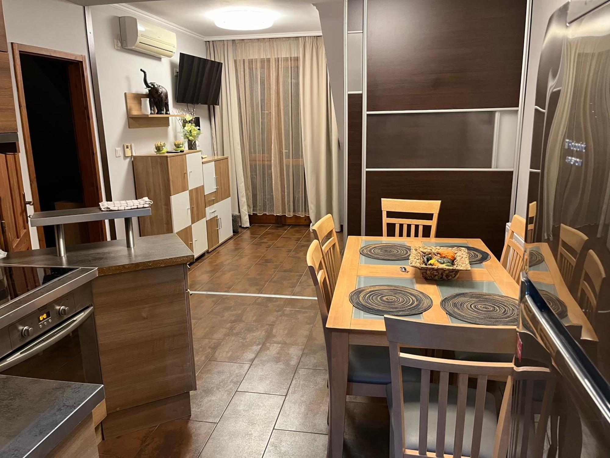 Brookforest Family Apartman Hajdúszoboszló Extérieur photo